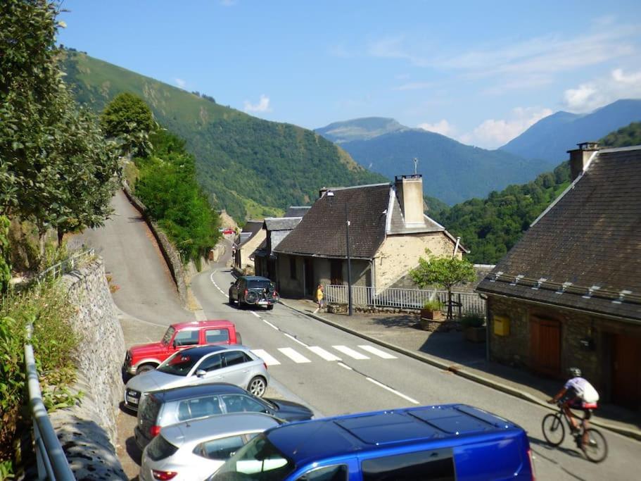 Maison Familiale Pour 8 Saint-Aventin Exteriör bild