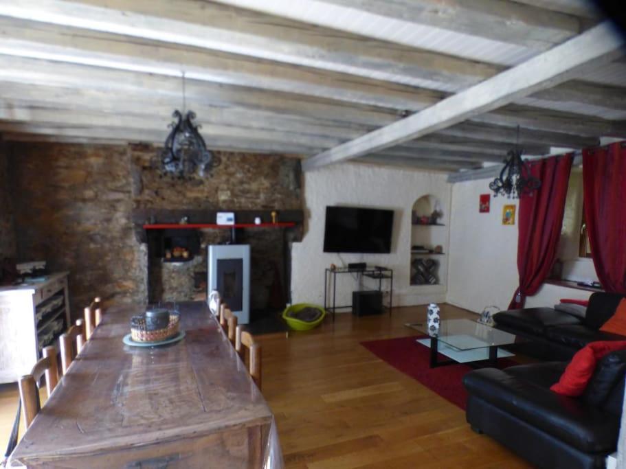 Maison Familiale Pour 8 Saint-Aventin Exteriör bild