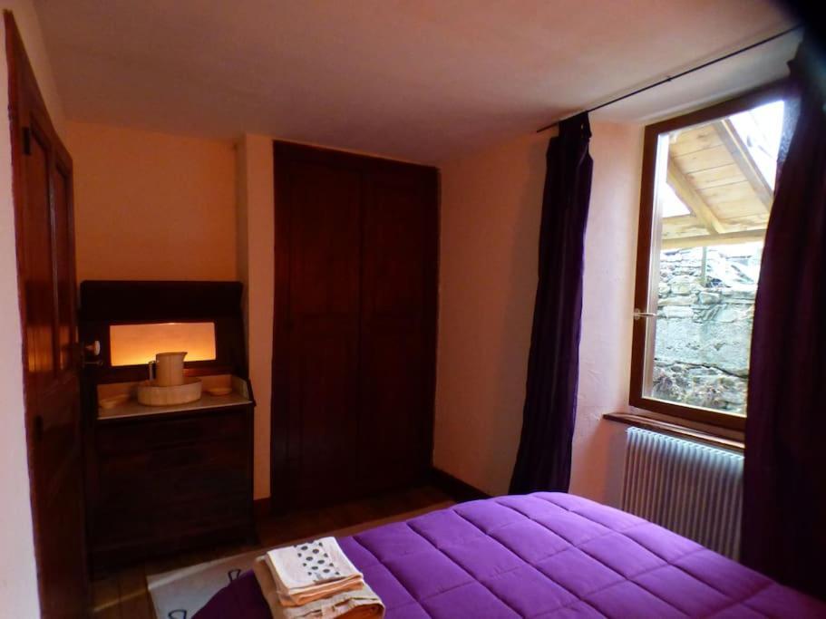 Maison Familiale Pour 8 Saint-Aventin Exteriör bild