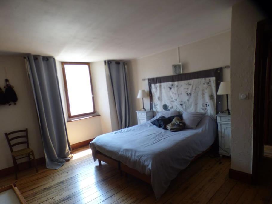 Maison Familiale Pour 8 Saint-Aventin Exteriör bild