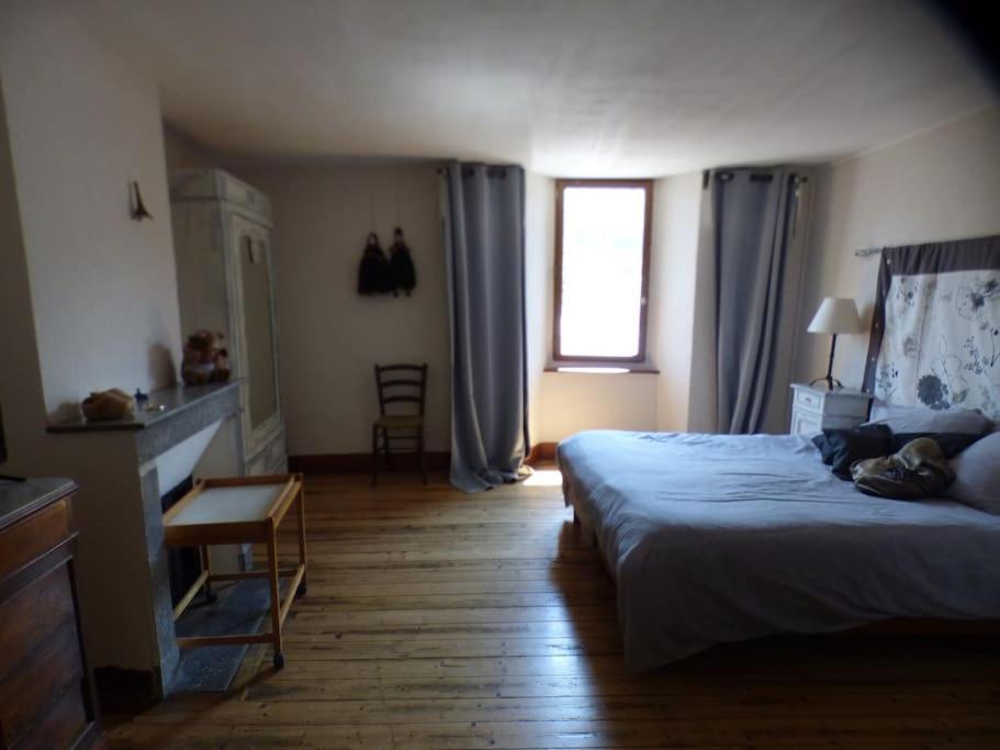 Maison Familiale Pour 8 Saint-Aventin Exteriör bild